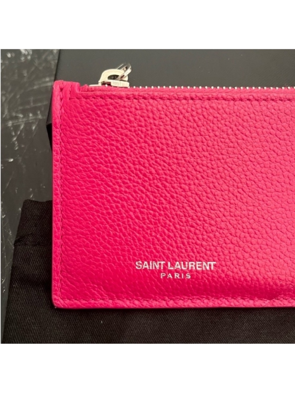 YSL PARIS
FRAGMENTS CARD CASE - Picture 7 of 15
